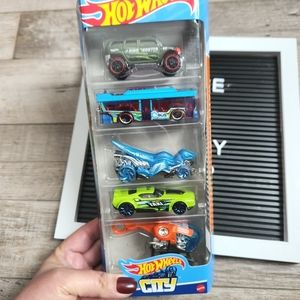 Hot Wheels 5-Car Pack HW City Collection